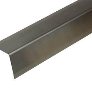 Уголок нержавеющий равнополочный 100х100х10 мм AISI 304 в наличии в Новгороде