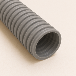 Дренажная полимерная труба одностенная без фильтра 200 мм в наличии в Новгороде