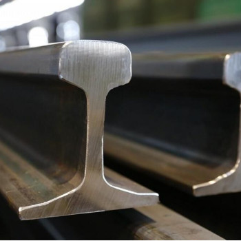 Рельс железнодорожный углеродистая сталь 1 гр. износа 25000 мм Р-65 в наличии в Новгороде